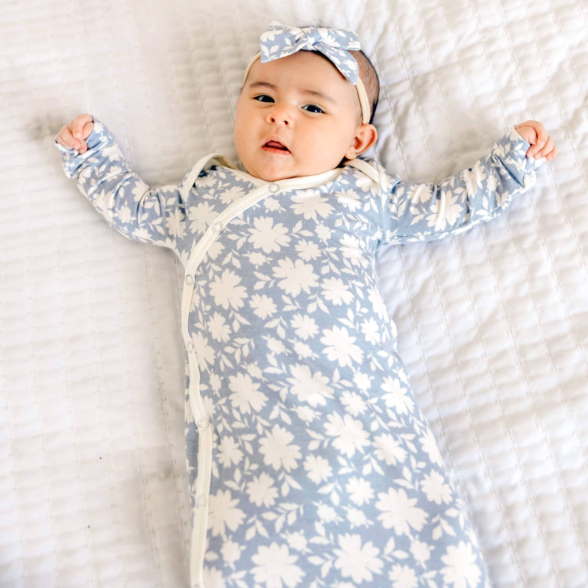 Newborn Knotted Gown - Lacie
