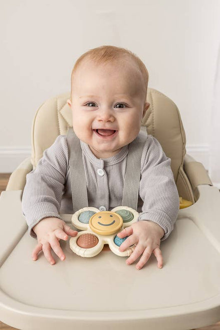 Itzy Pop & Whirl™ - Bath + Travel Toy