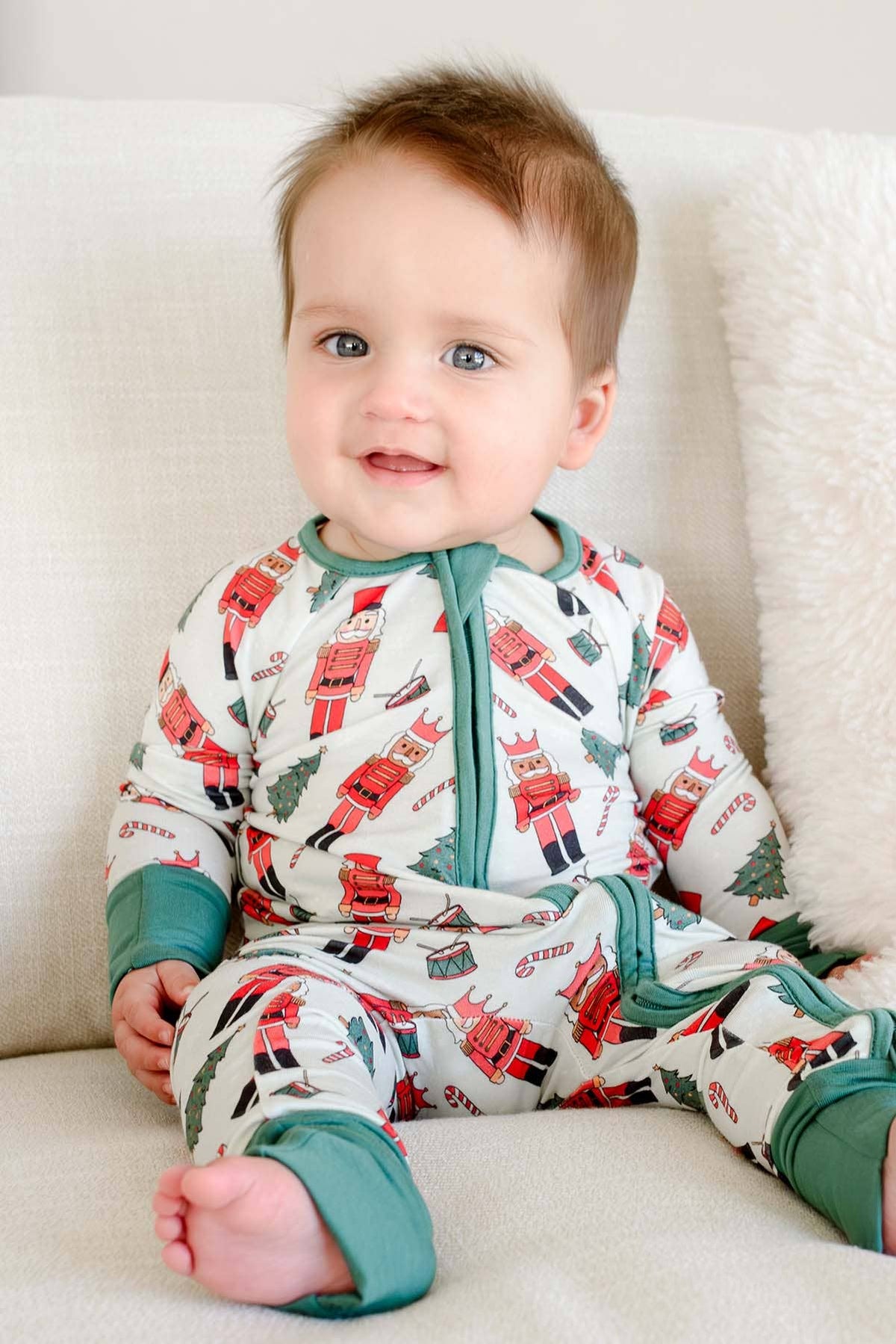 Bamboo Convertible Zipper Romper | Toy Soldier Green
